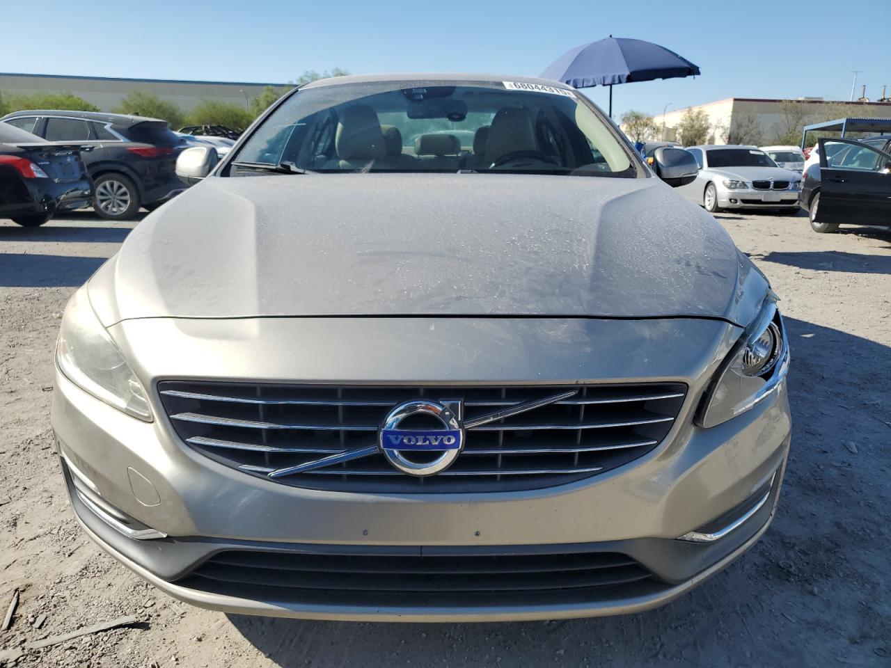 2014 VOLVO S60