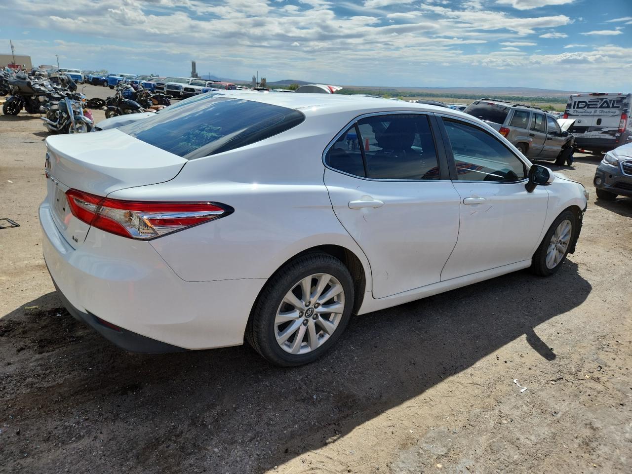 2018 TOYOTA CAMRY
