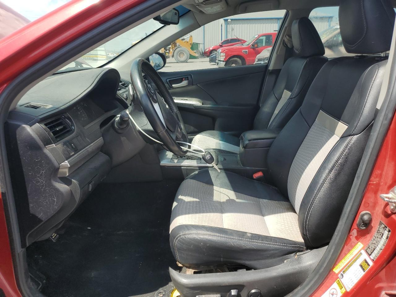 2014 TOYOTA CAMRY