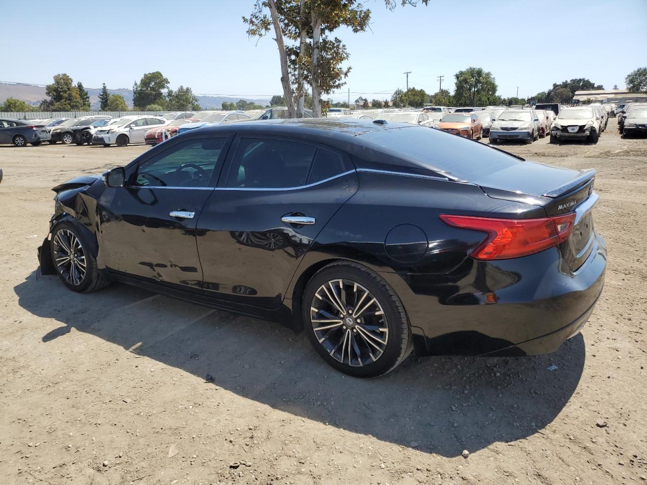 2017 NISSAN Maxima