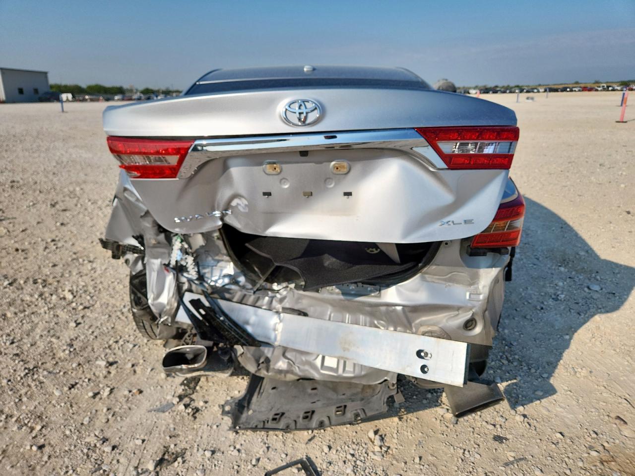 2018 TOYOTA Avalon