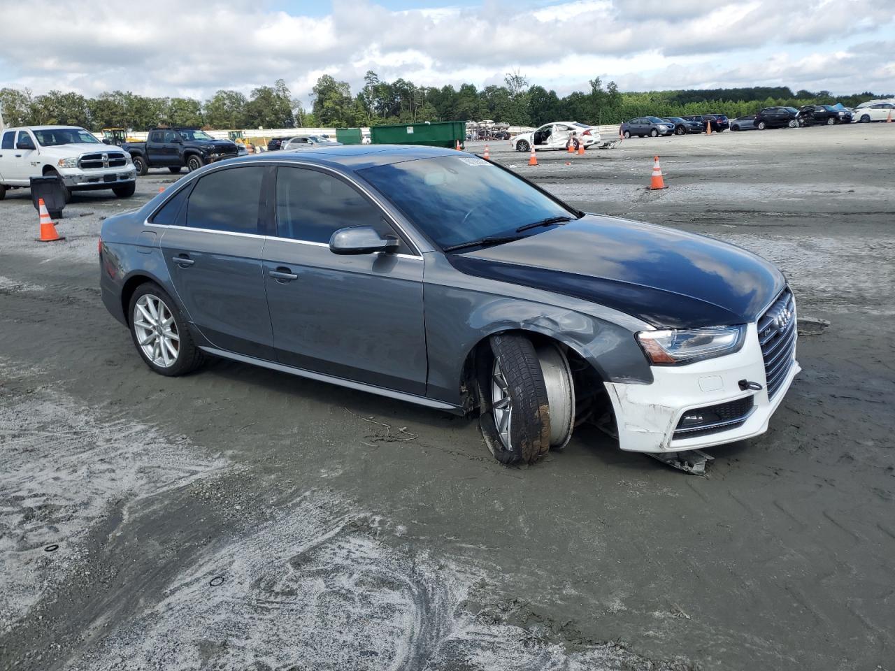 2015 AUDI A4