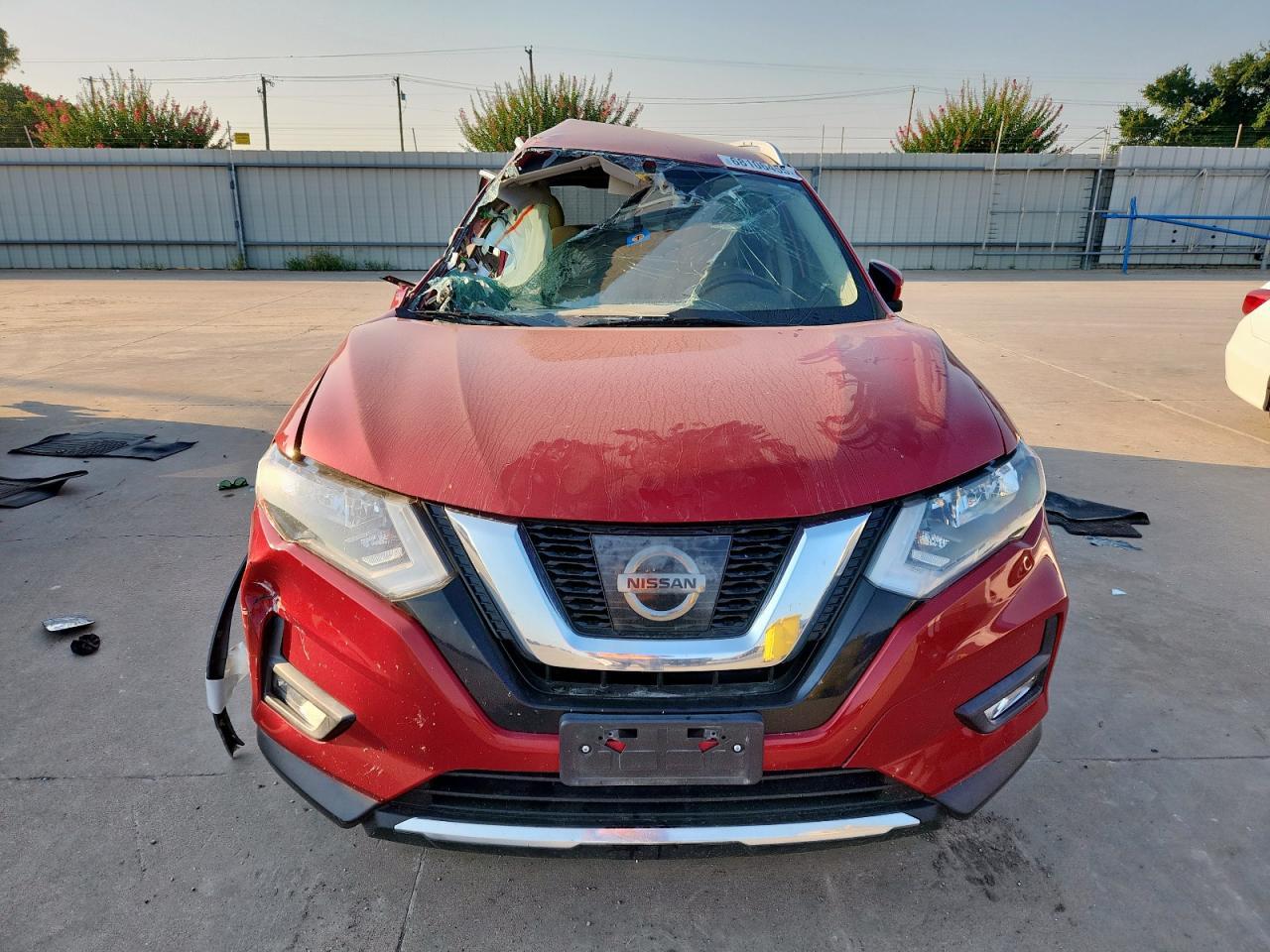 2017 NISSAN ROGUE