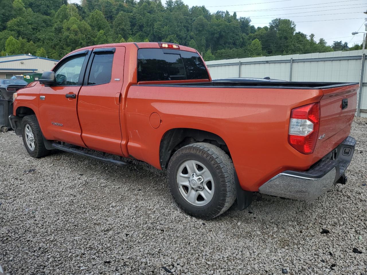2017 TOYOTA TUNDRA