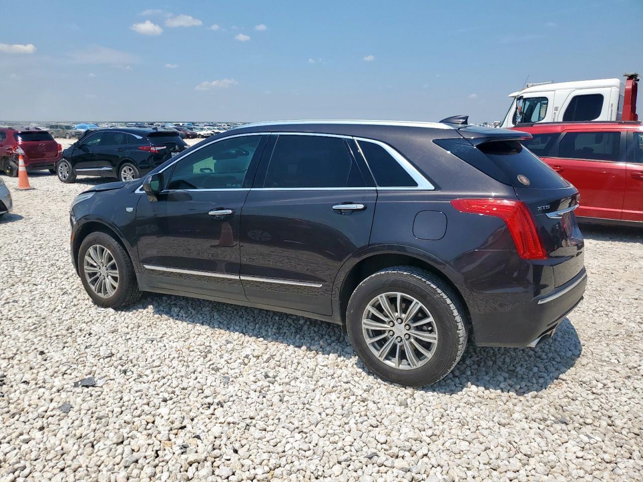 2017 CADILLAC XT5