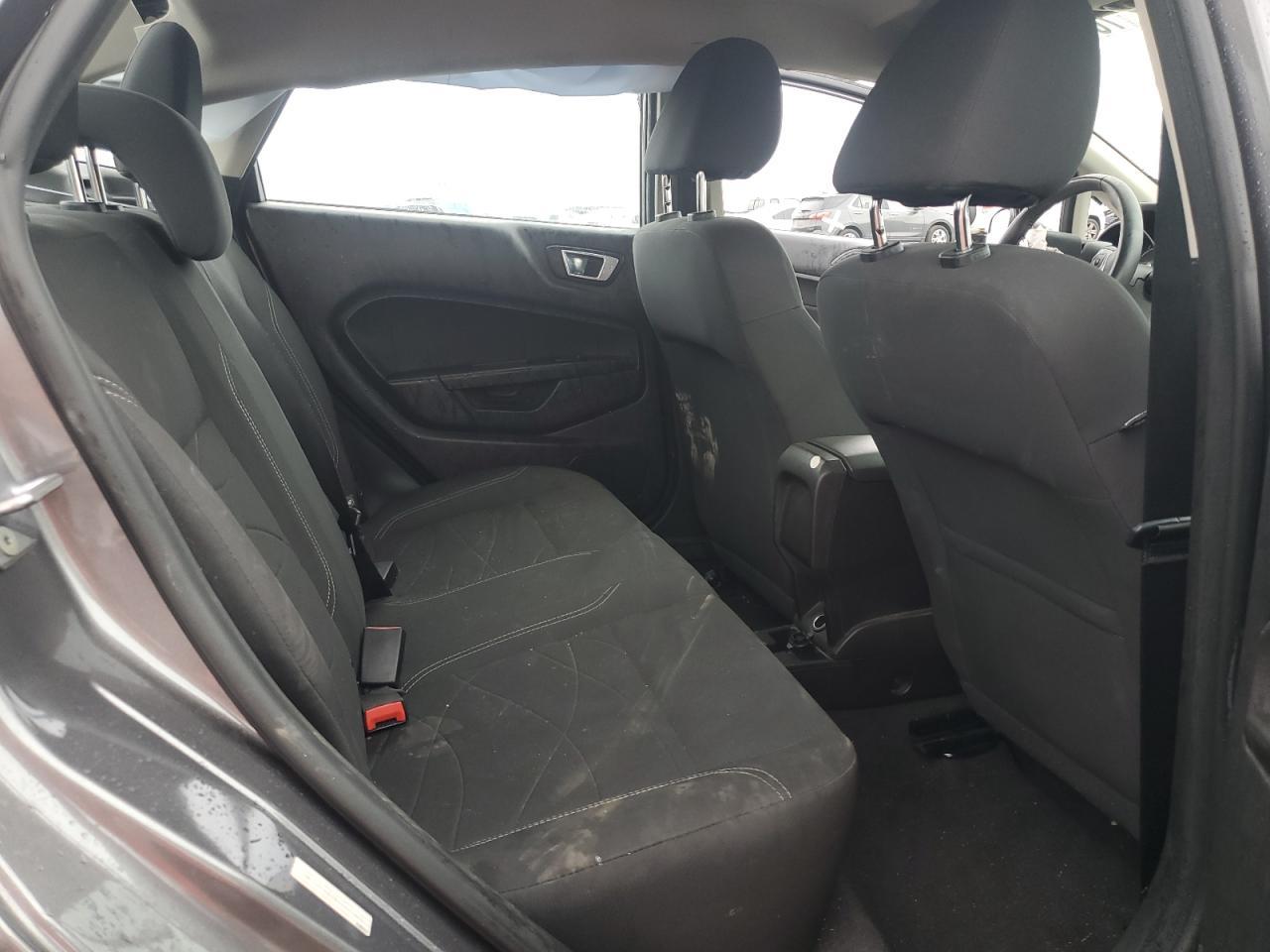 2014 FORD Fiesta