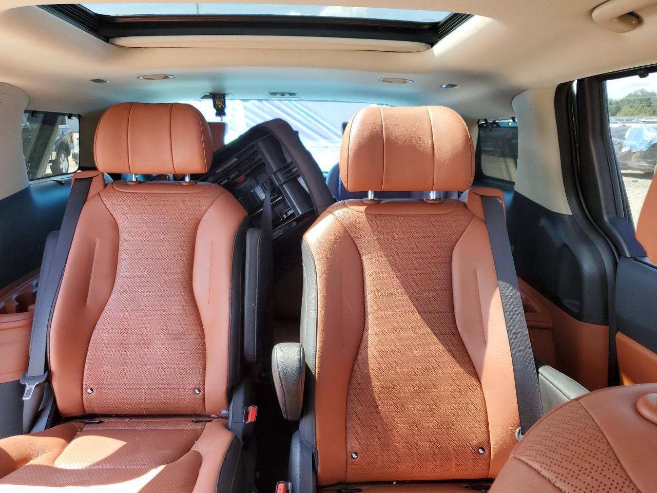 2024 KIA Carnival