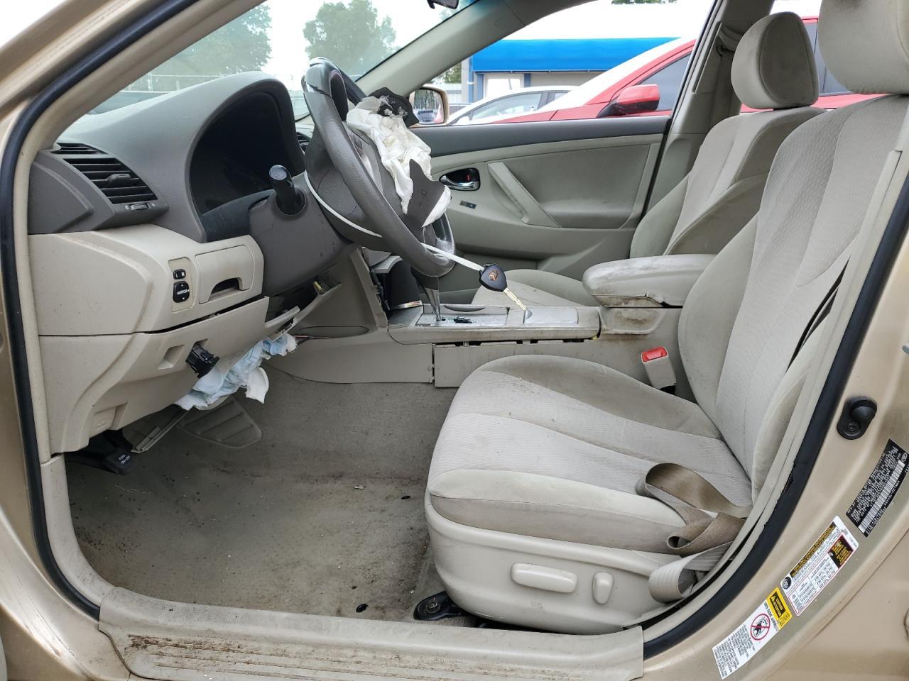 2011 TOYOTA CAMRY