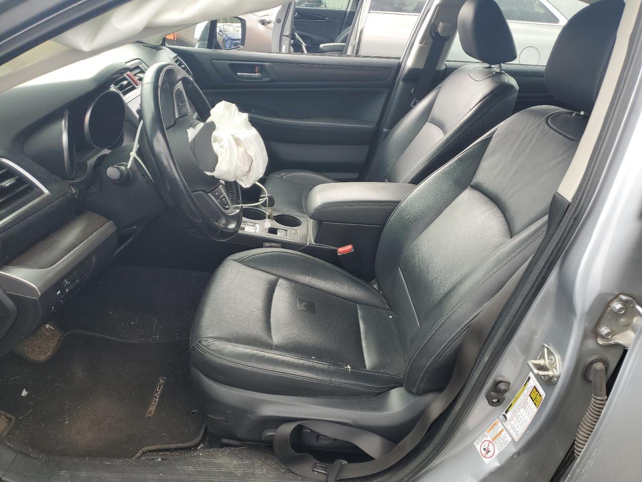 2016 SUBARU Legacy