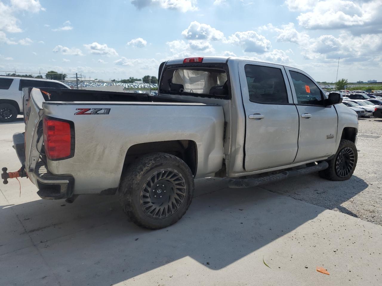 2018 CHEVROLET Silverado