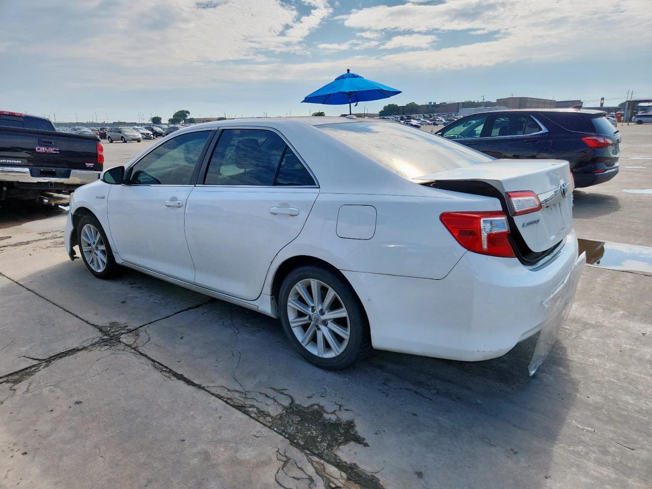 2012 TOYOTA CAMRY
