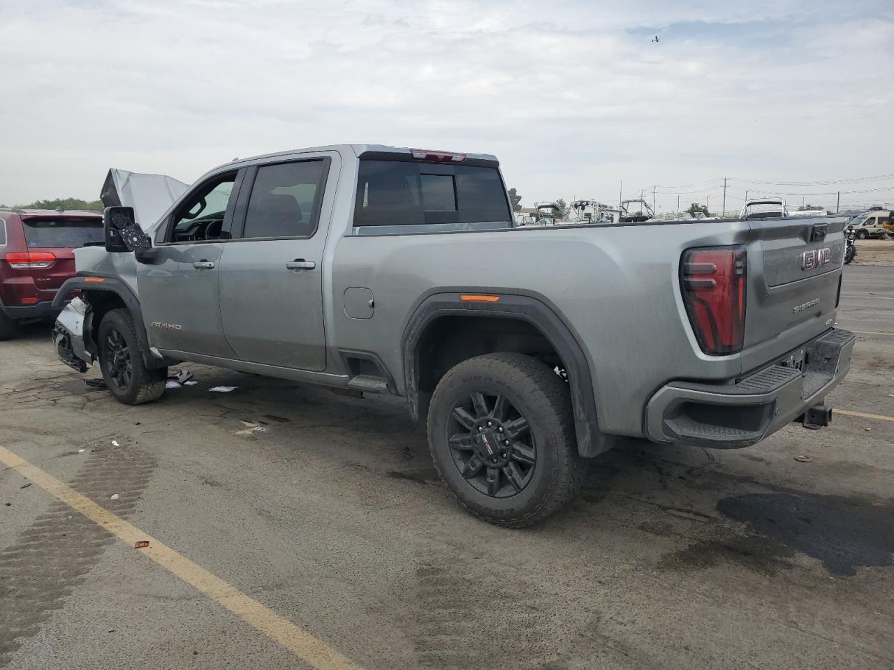 2024 GMC Sierra