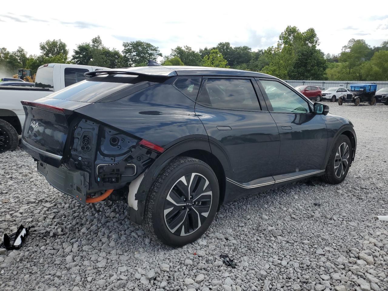 2024 KIA EV6
