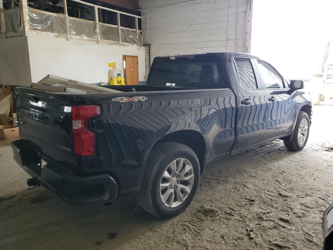 2022 CHEVROLET Silverado