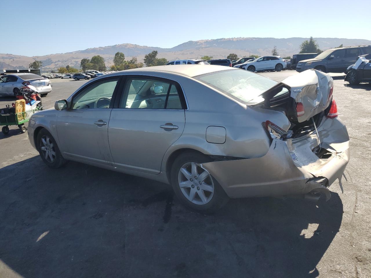 2007 TOYOTA Avalon