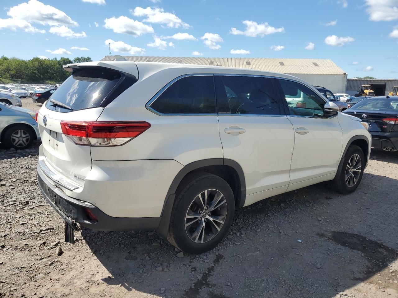2018 TOYOTA HIGHLANDER
