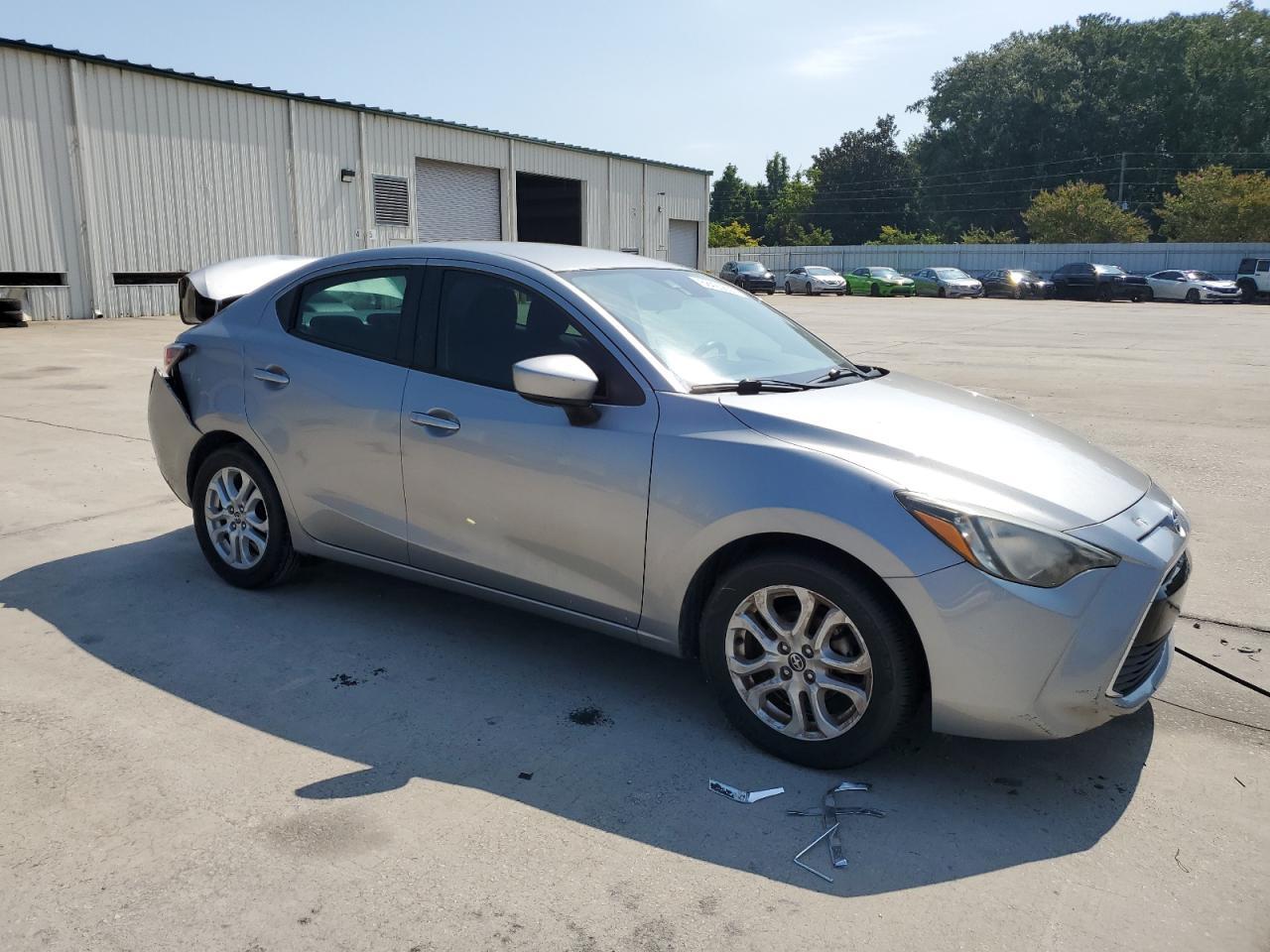 2016 TOYOTA SCION