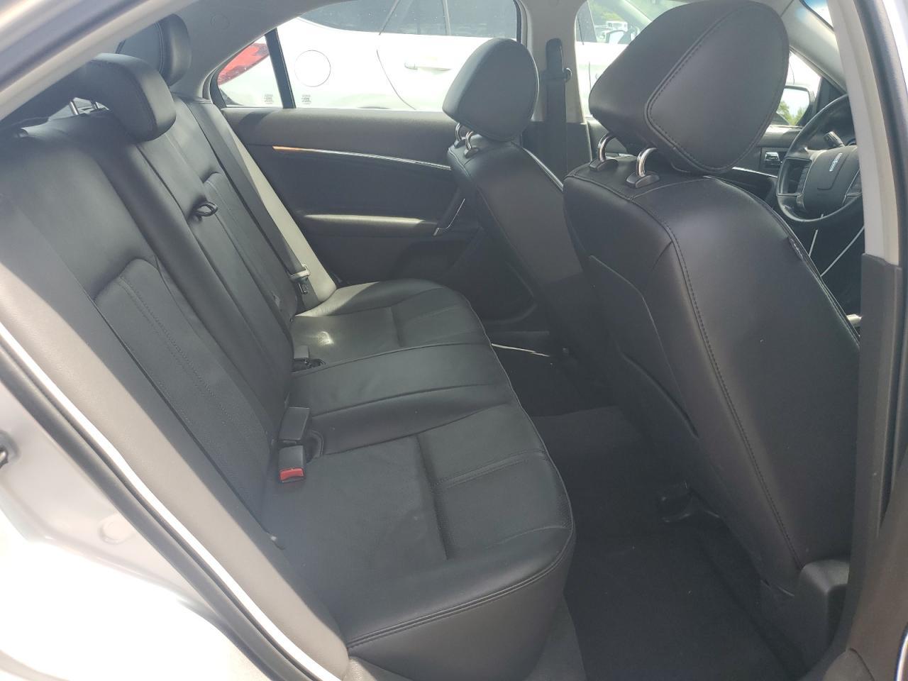 2011 LINCOLN MKZ