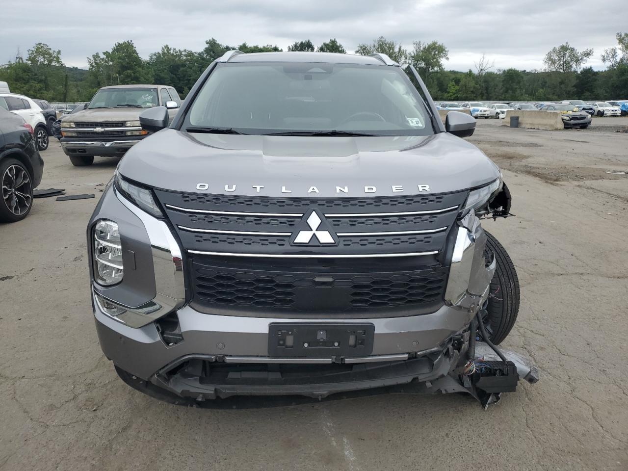 2022 MITSUBISHI outlander