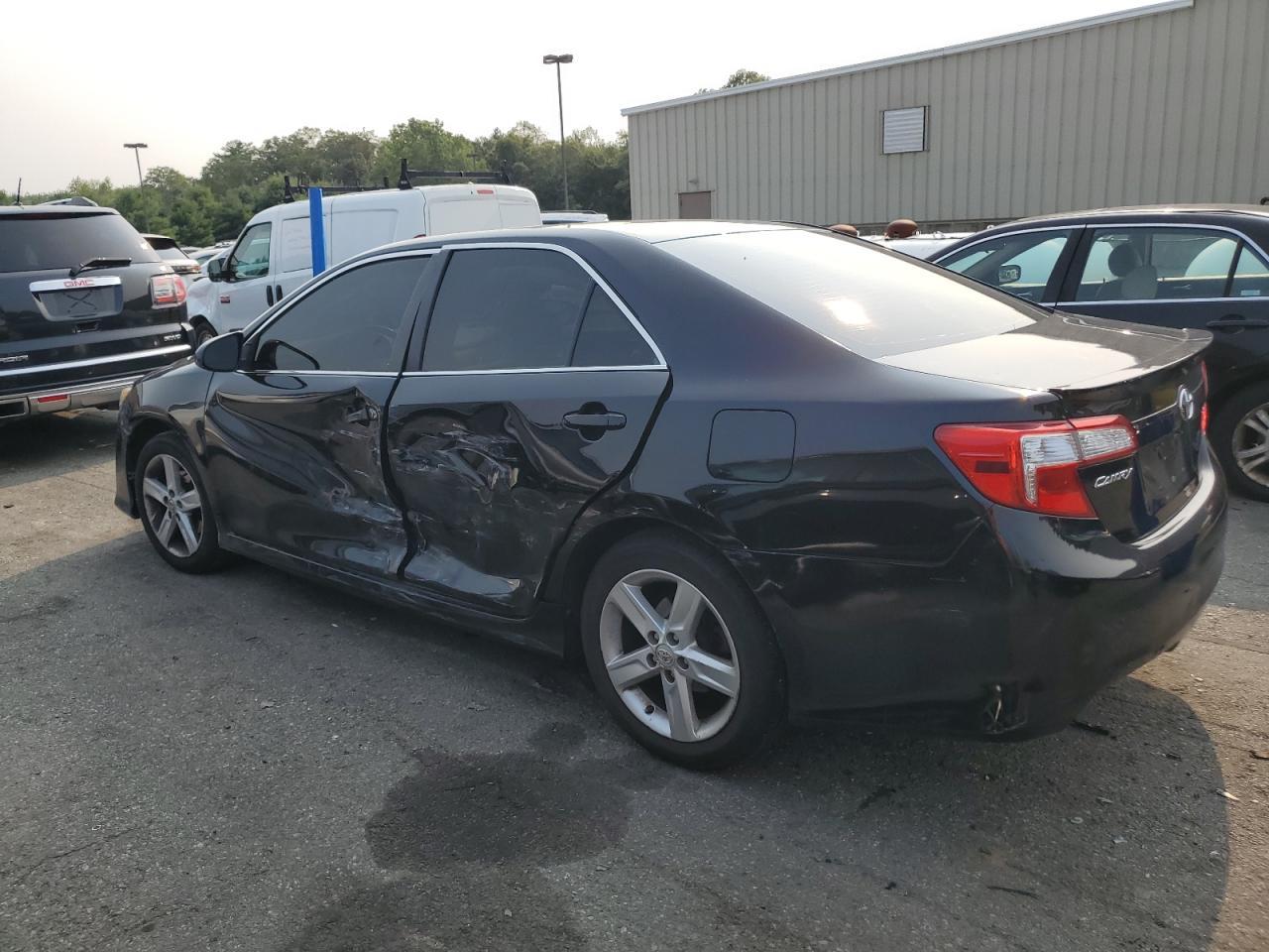 2013 TOYOTA CAMRY