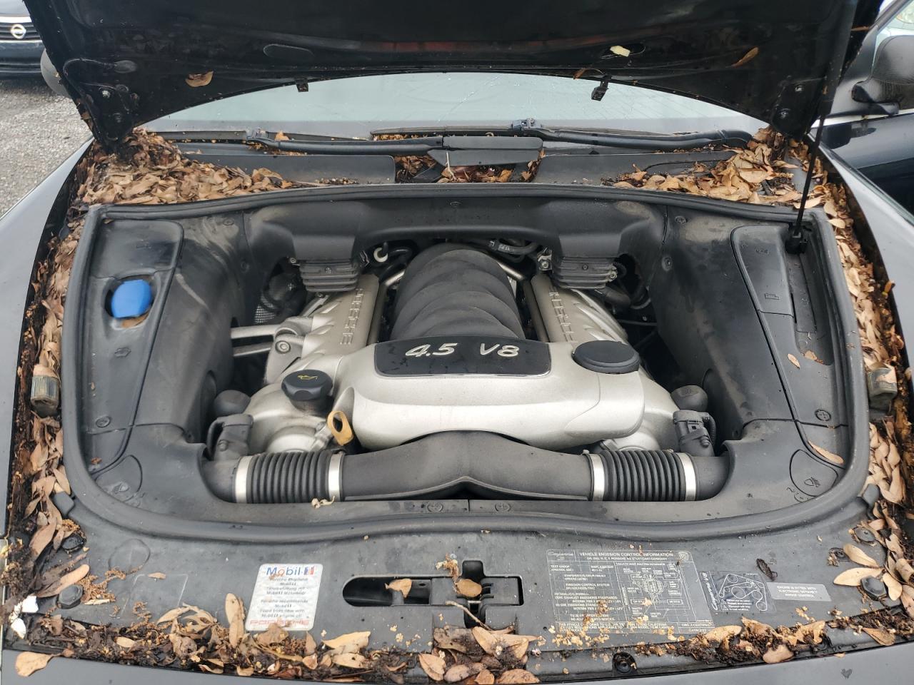 2004 PORSCHE CAYENNE