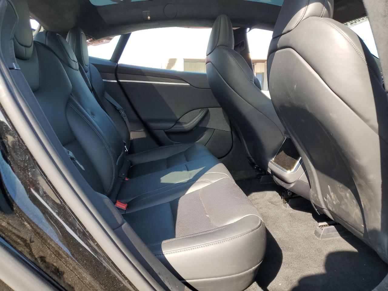 2024 TESLA MODEL S
