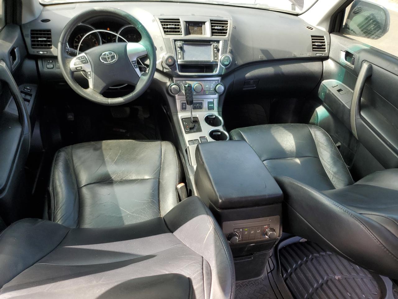 2013 TOYOTA HIGHLANDER