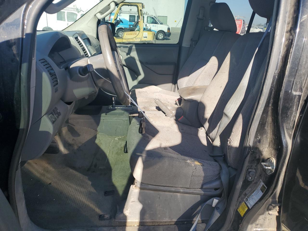 2017 NISSAN Frontier