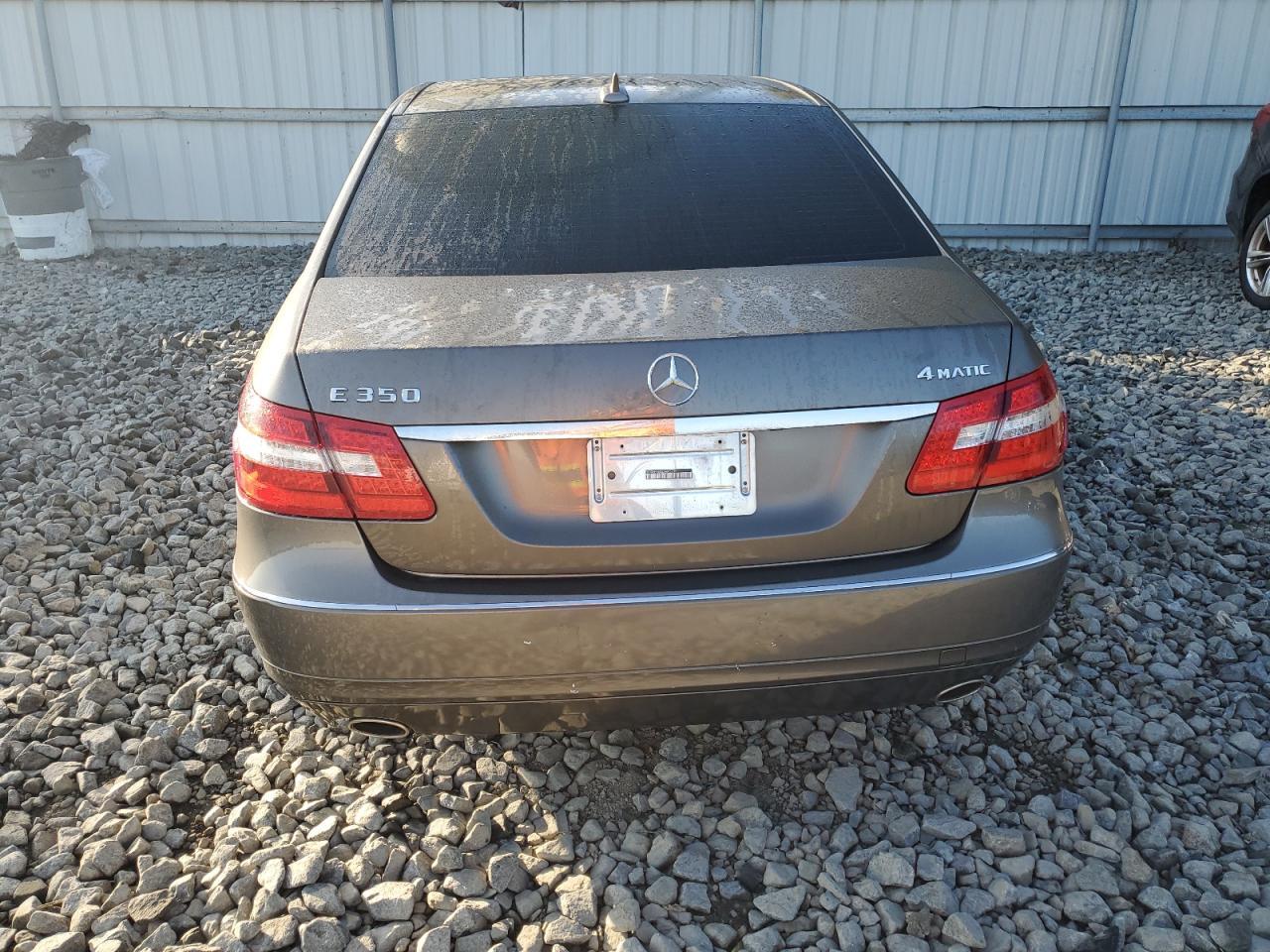 2013 MERCEDES-BENZ E-Class