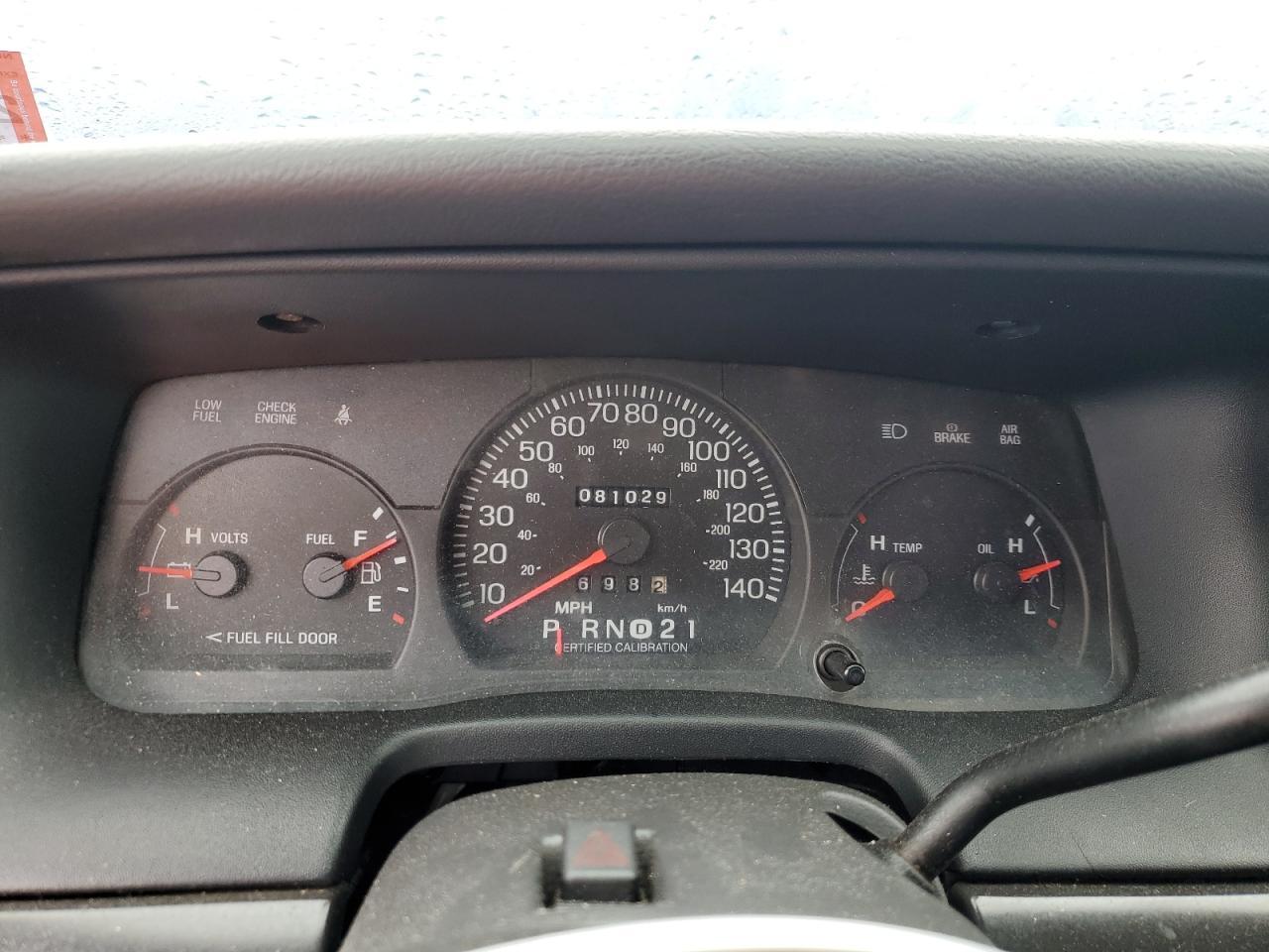 2004 FORD Crown Victoria