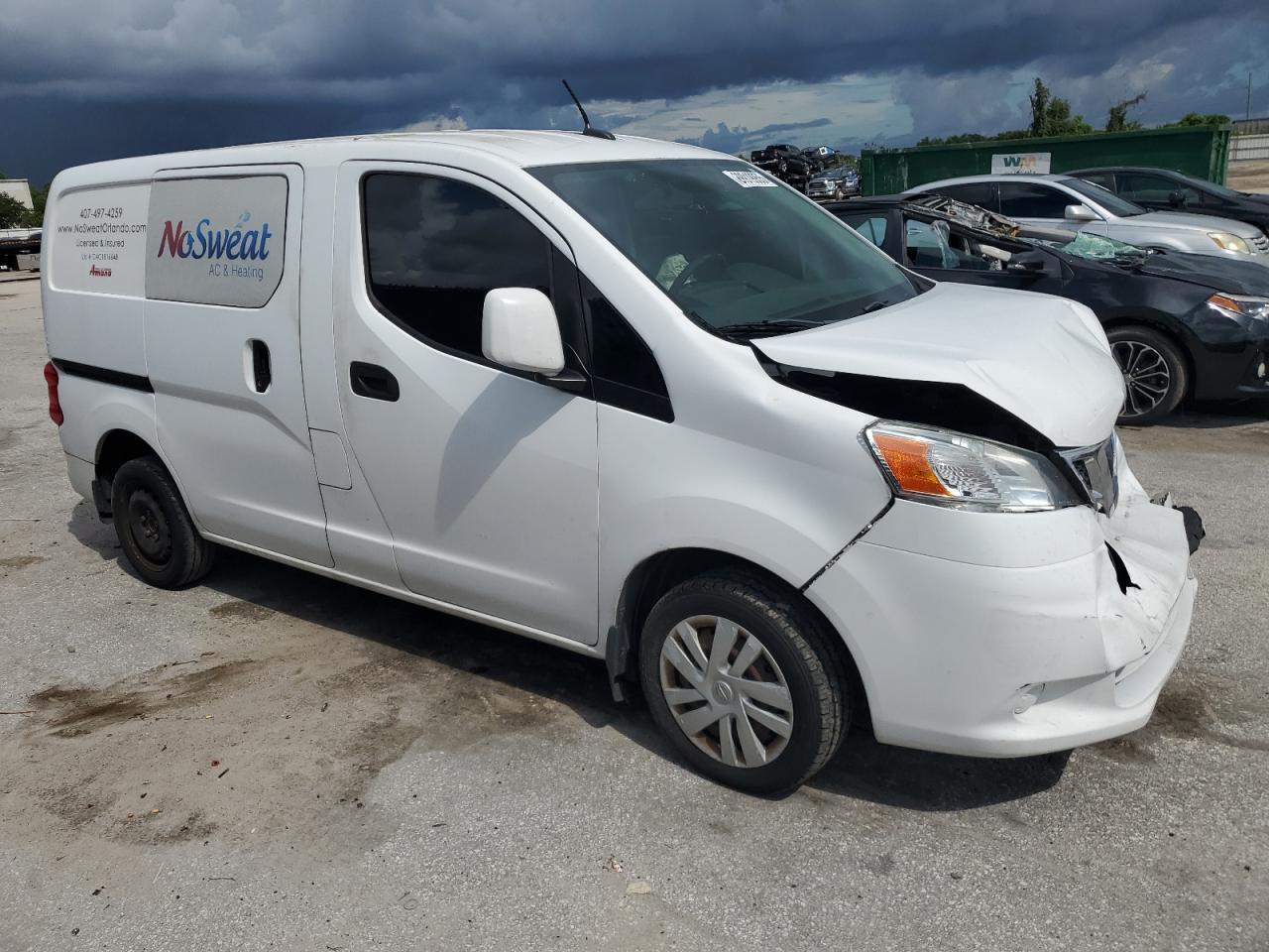 2017 NISSAN NV 200