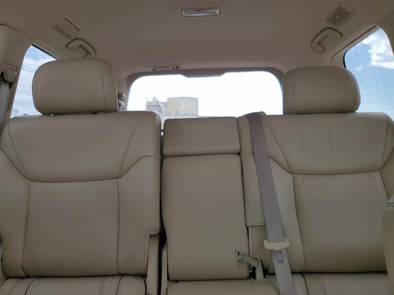 2010 LEXUS LX 570