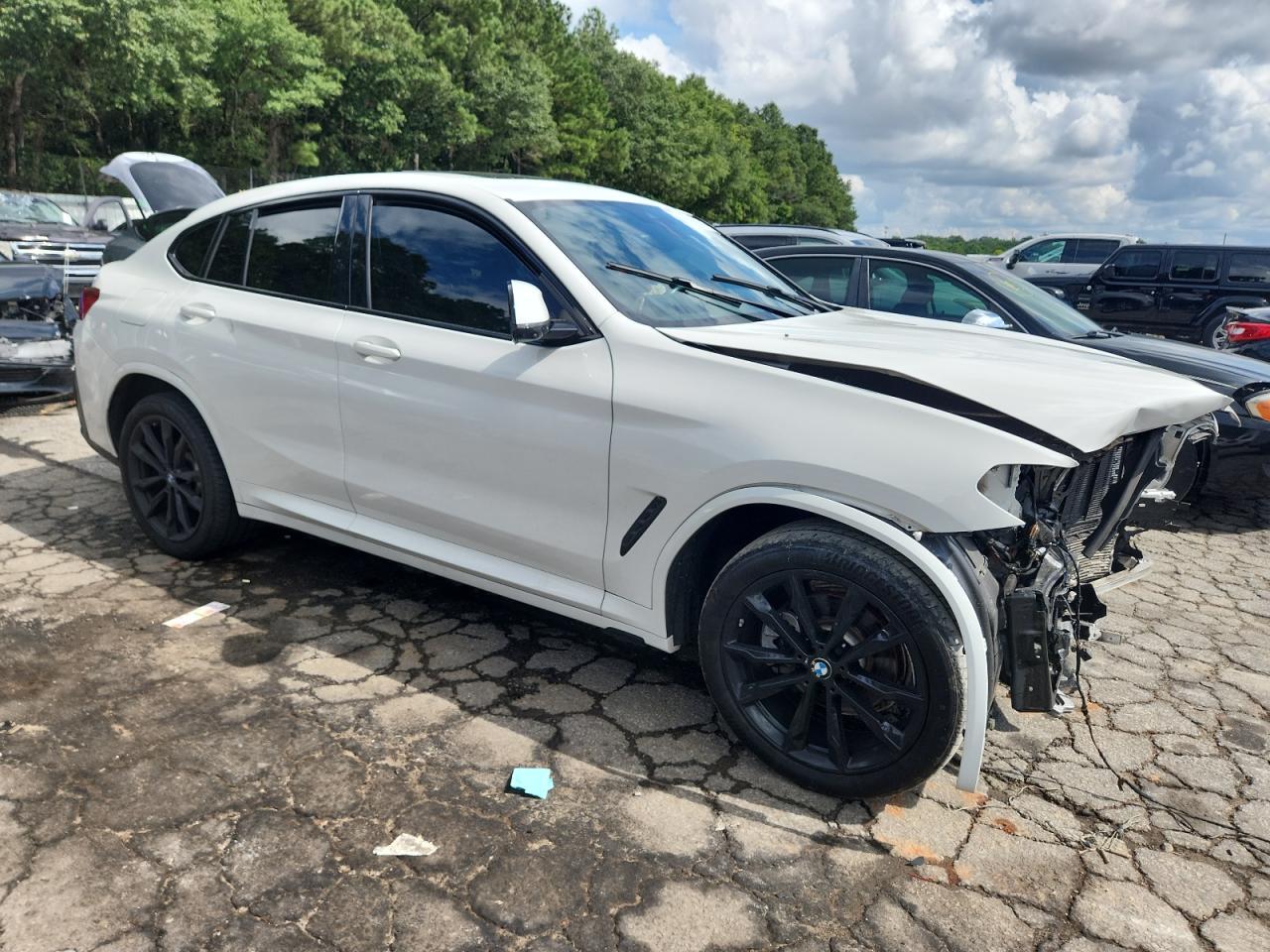 2023 BMW X4