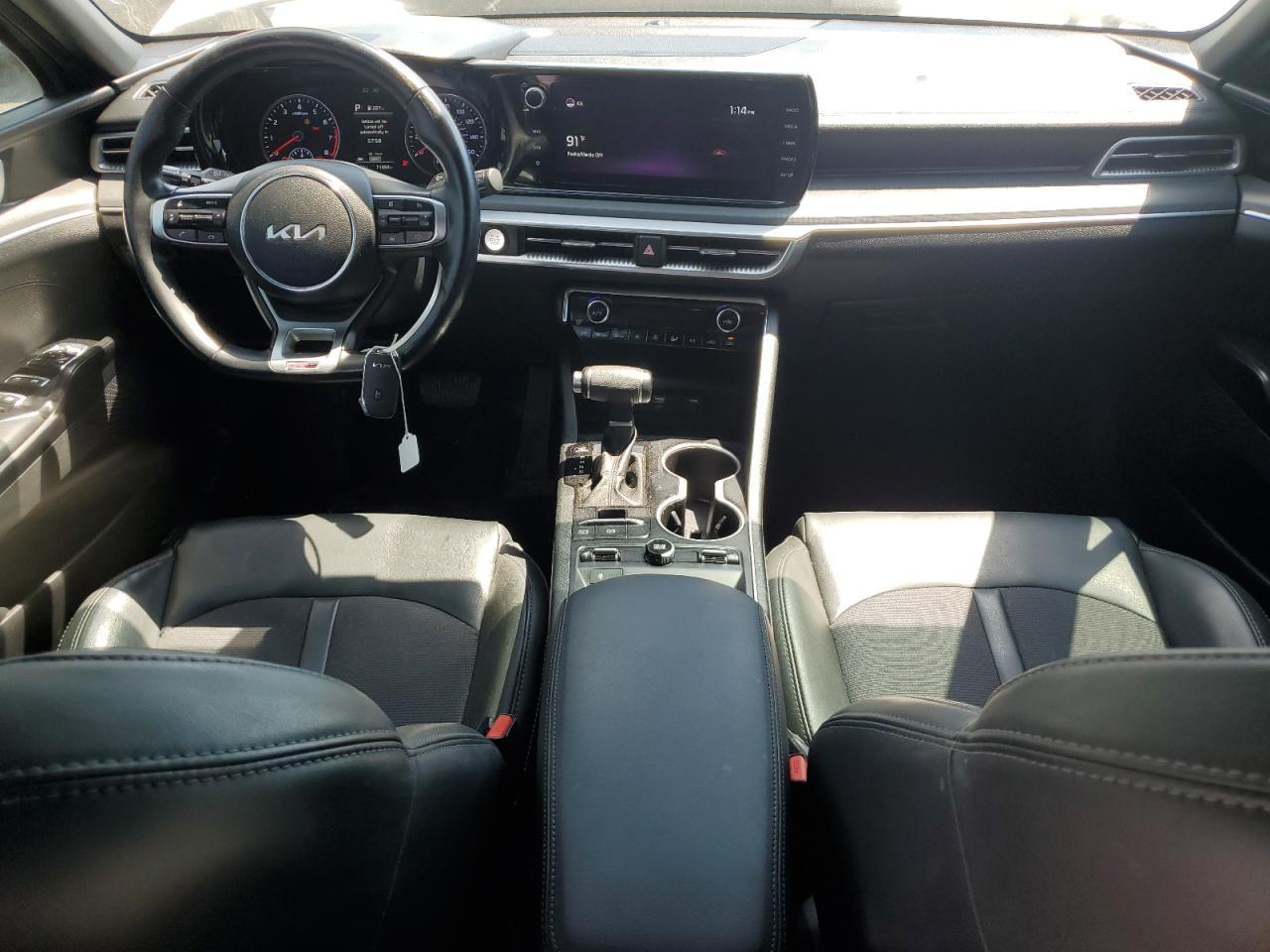 2022 KIA K5