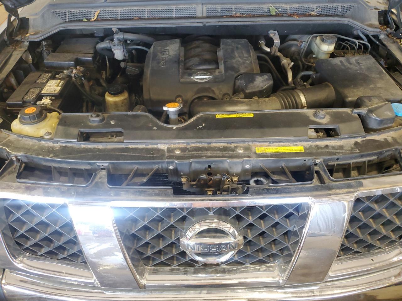 2004 NISSAN Armada