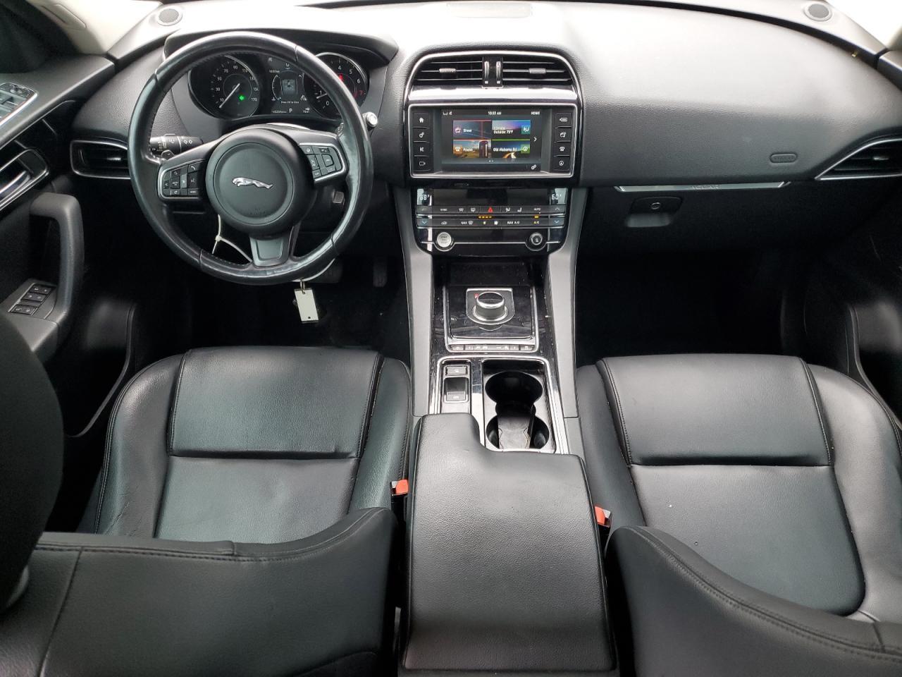 2018 JAGUAR F-Pace