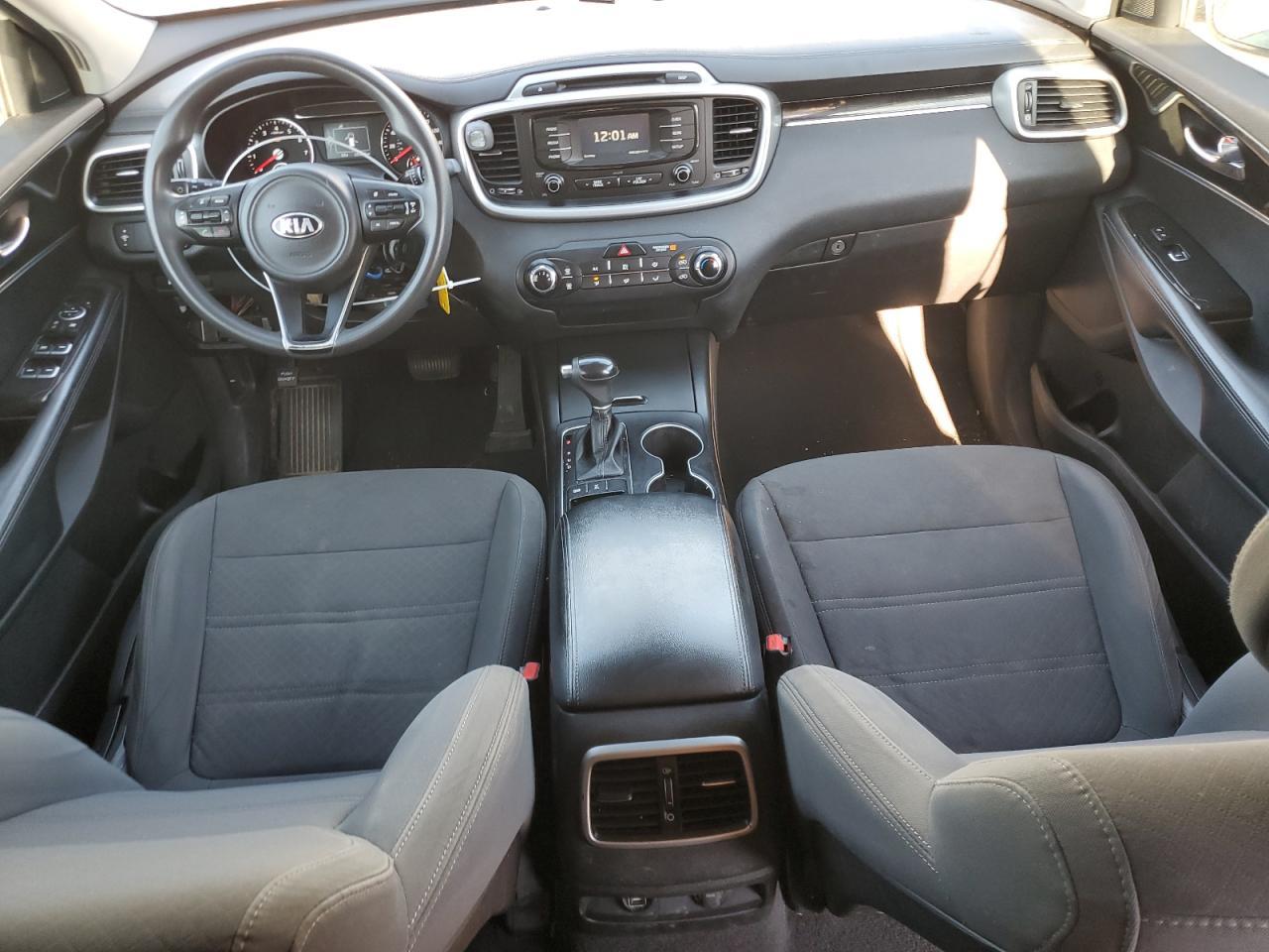 2017 KIA SORENTO