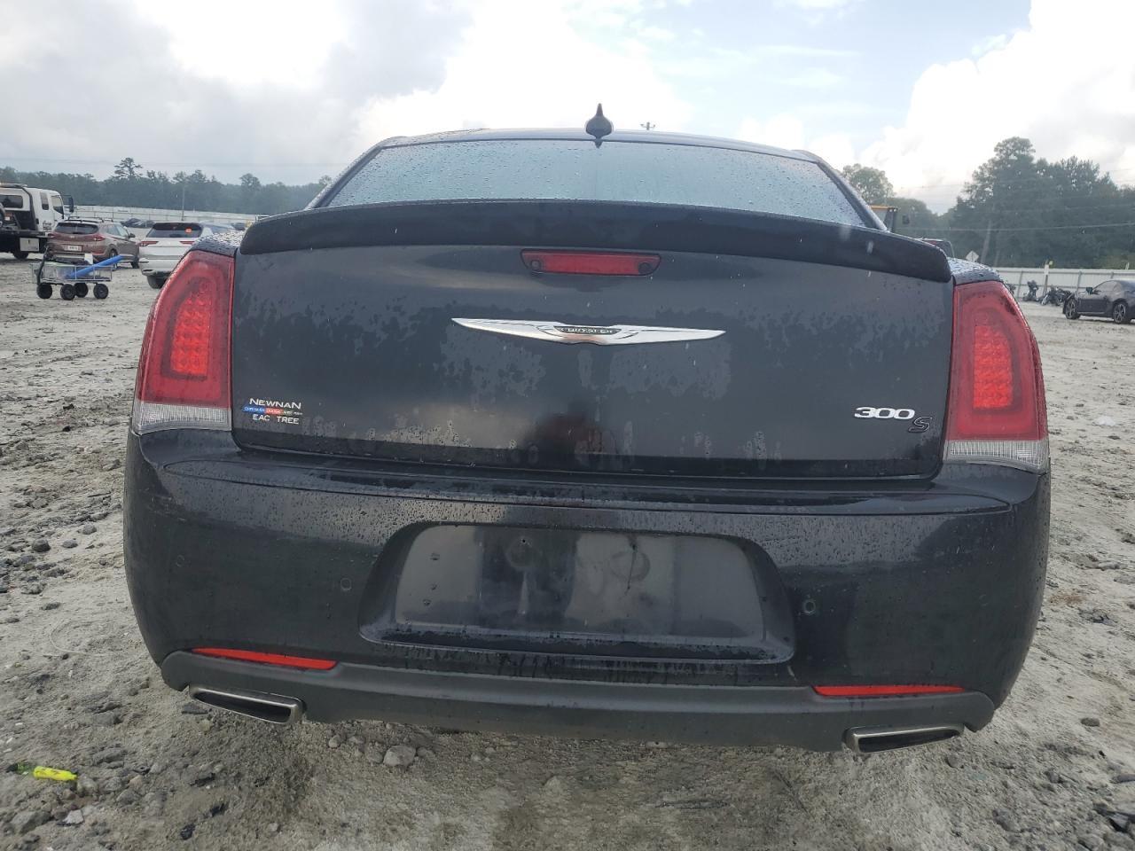 2019 CHRYSLER 300
