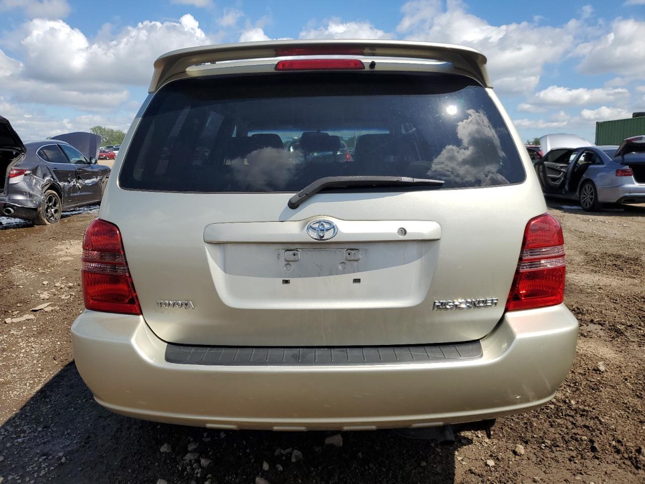 2003 TOYOTA HIGHLANDER