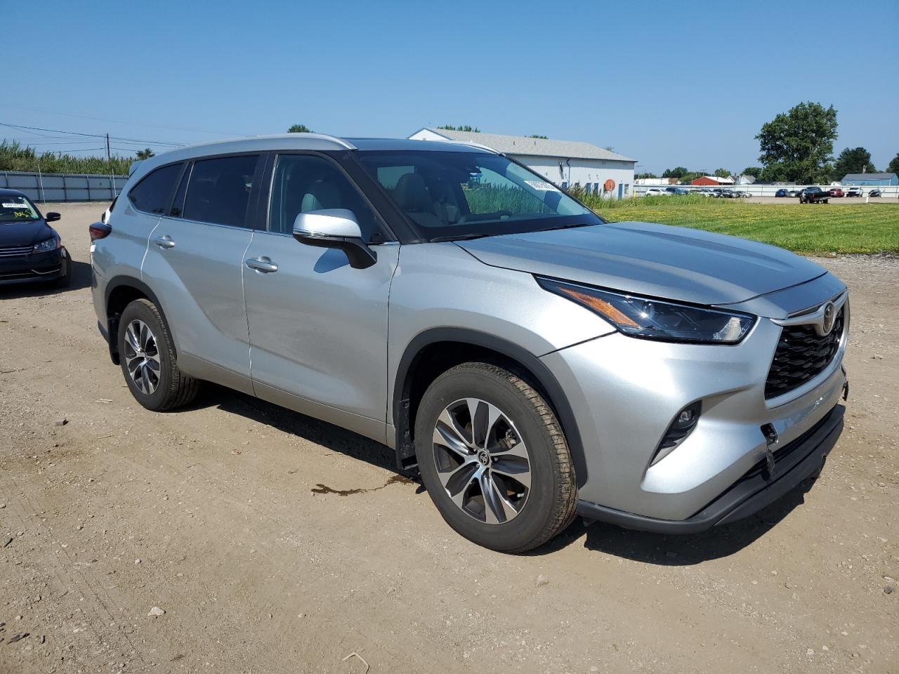 2024 TOYOTA HIGHLANDER