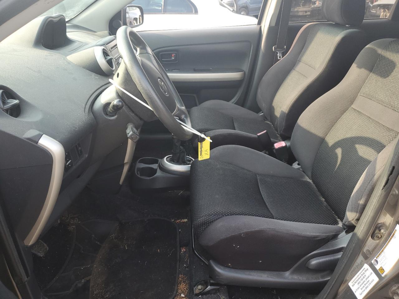 2005 TOYOTA SCION