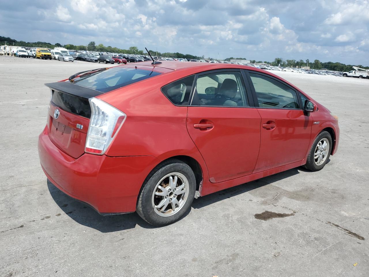2011 TOYOTA PRIUS