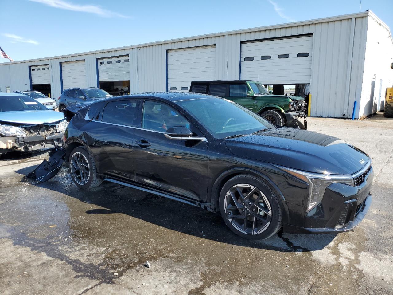 2025 KIA K4