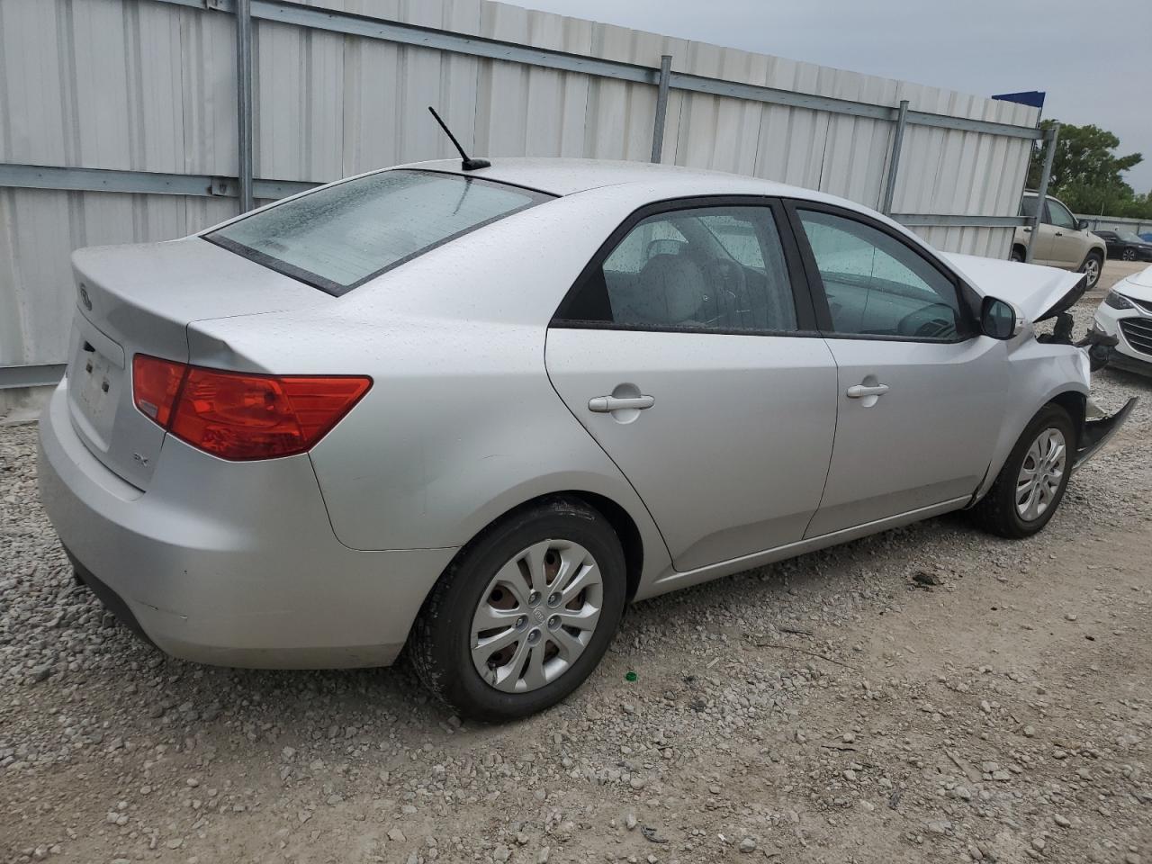 2010 KIA FORTE