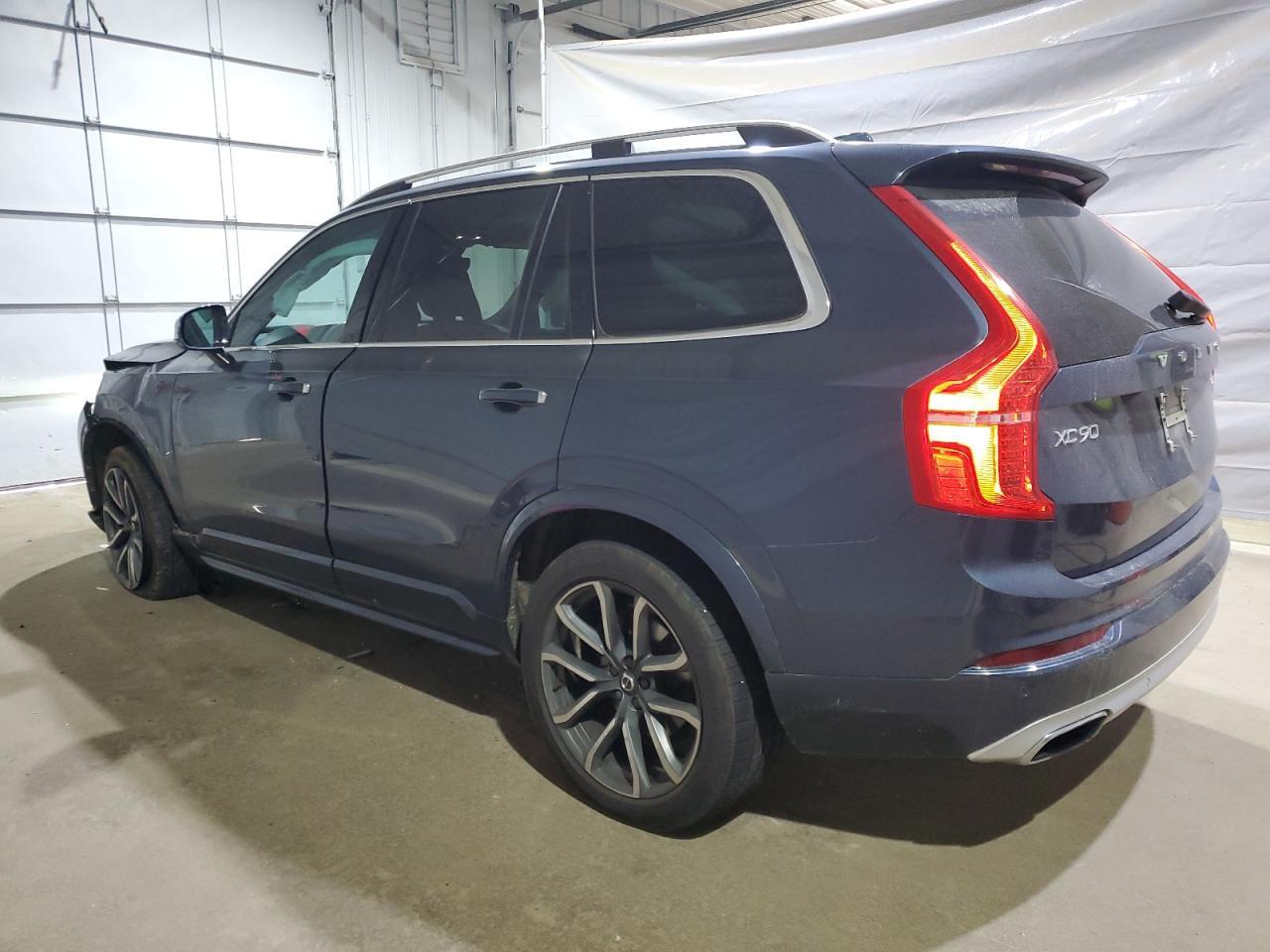 2019 VOLVO XC90