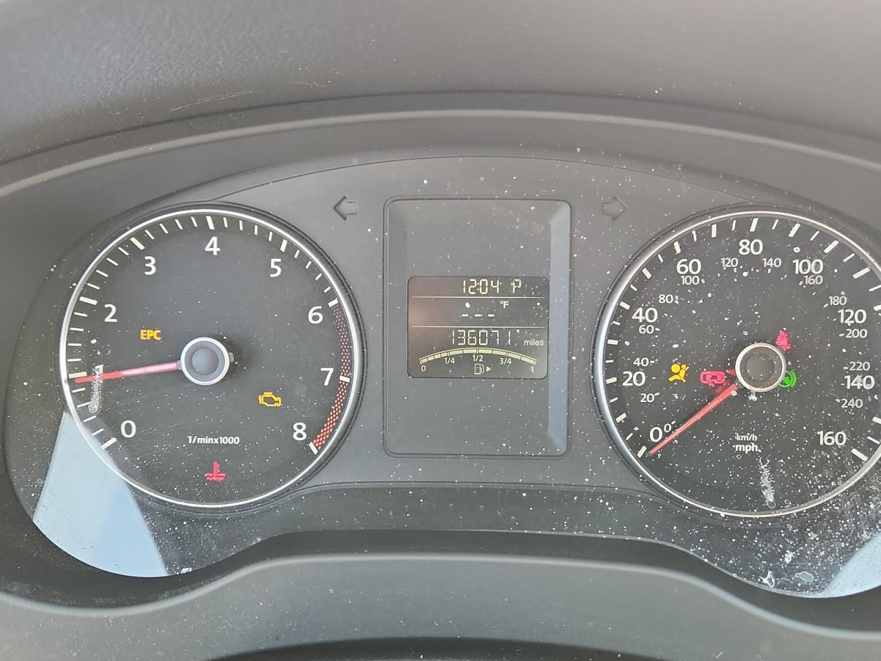 2012 VOLKSWAGEN JETTA