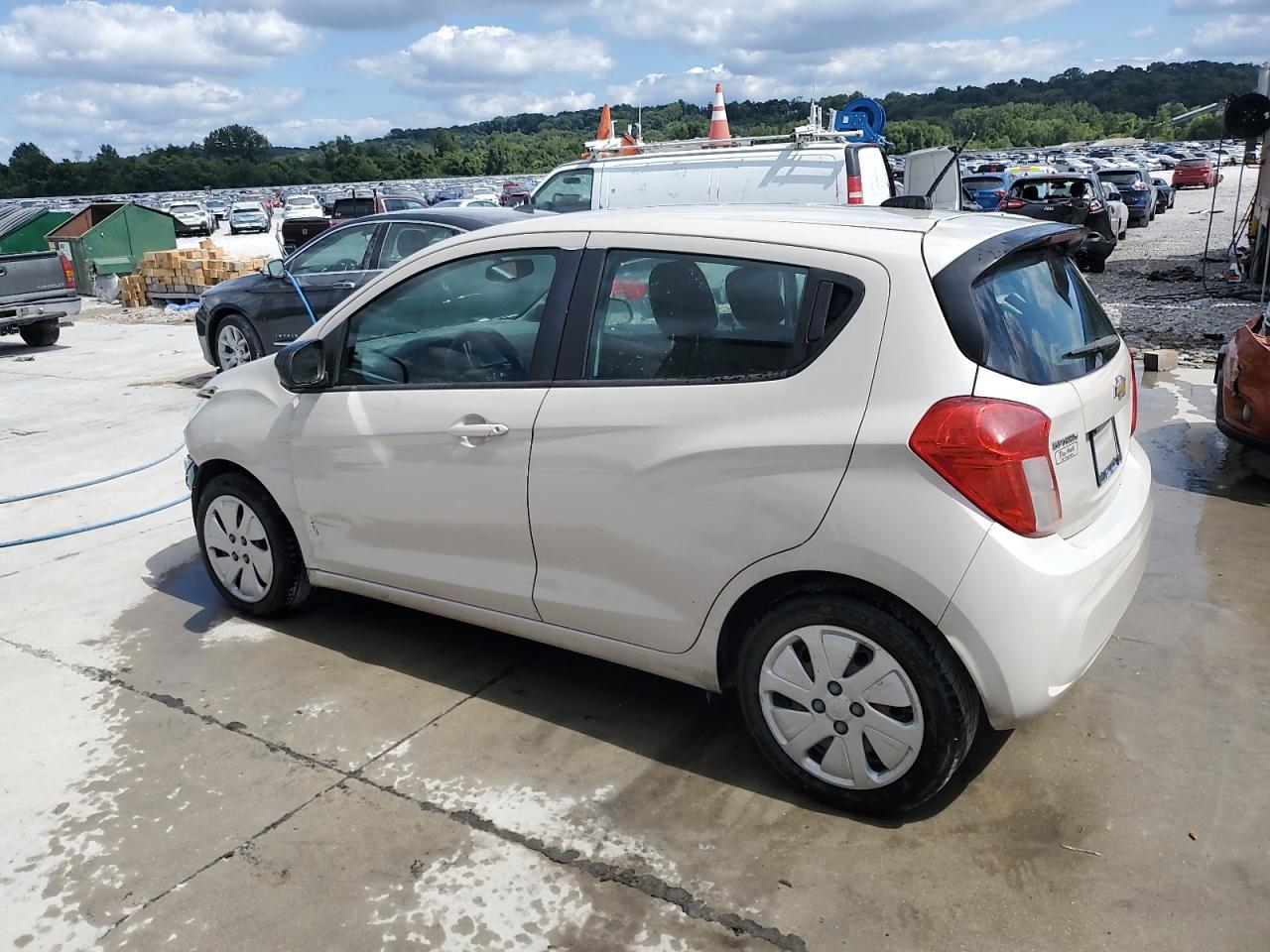 2017 CHEVROLET Spark