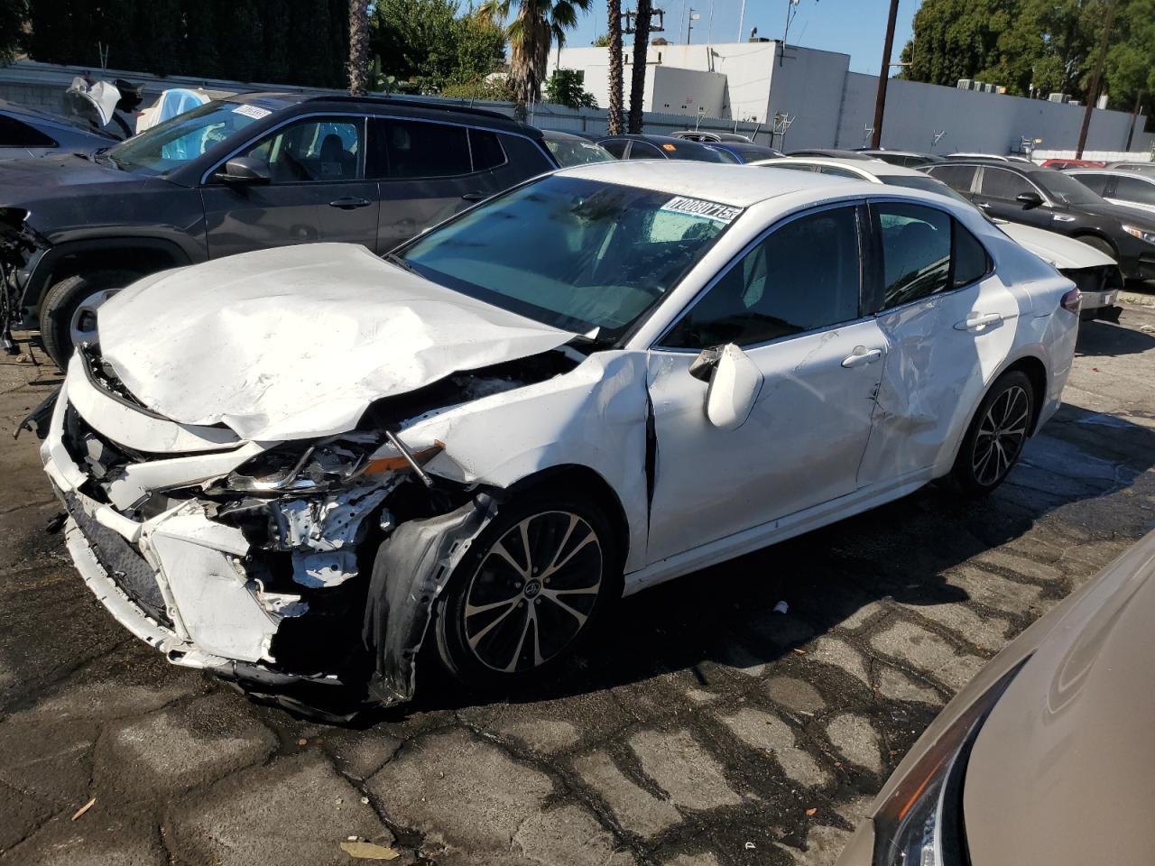 2018 TOYOTA CAMRY