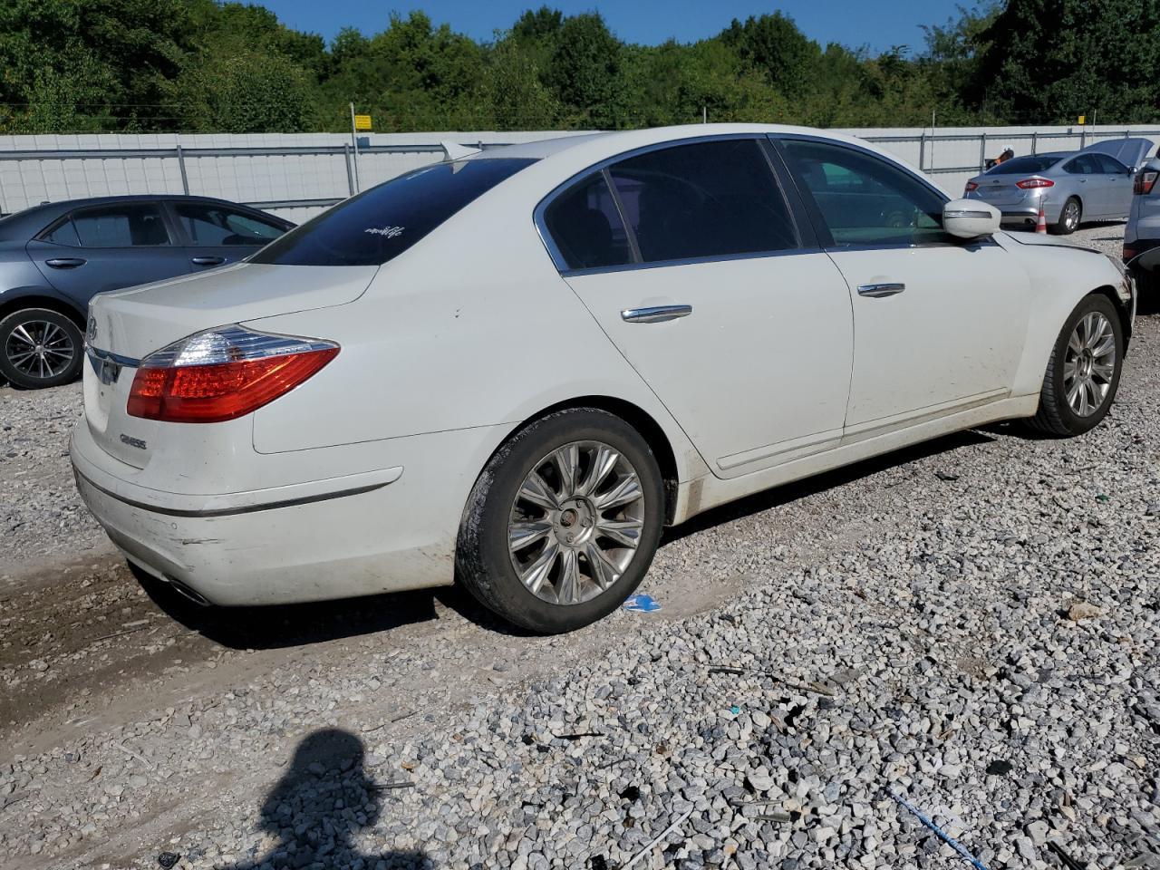 2009 HYUNDAI GENESIS