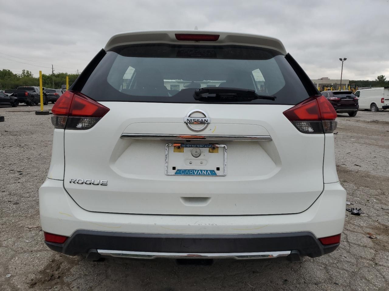 2017 NISSAN ROGUE